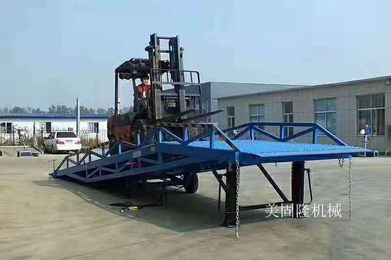 黑河移动式登车桥价格