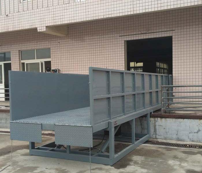 黑河升降卸猪台