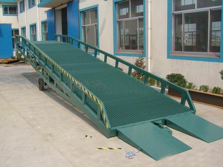 黑河登车桥厂家